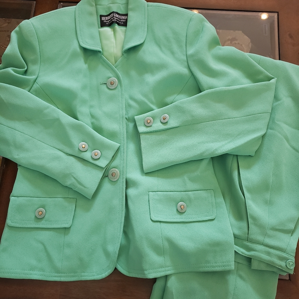 Green Pant Suit 6p